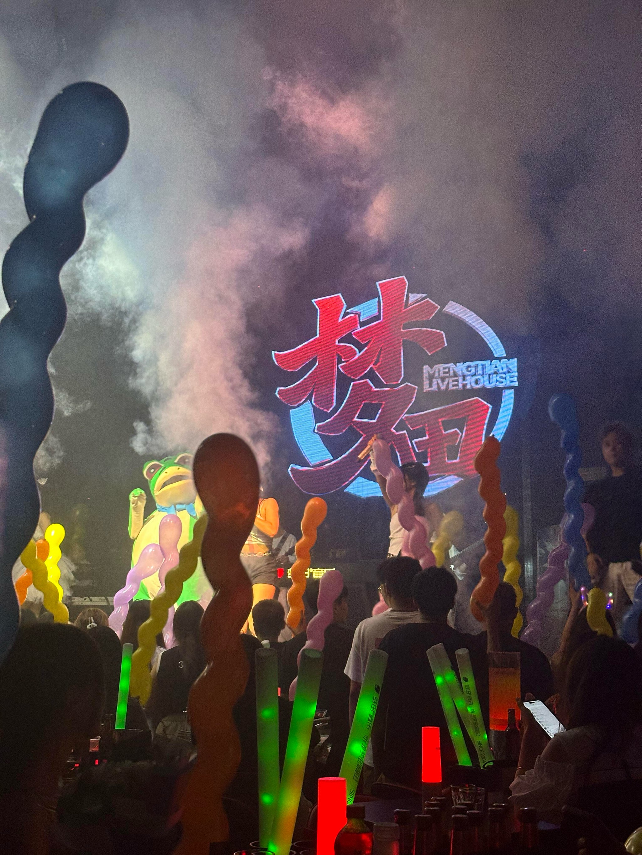 广州商务ktv创新商务ktv模式揭秘-花都区ktv预定